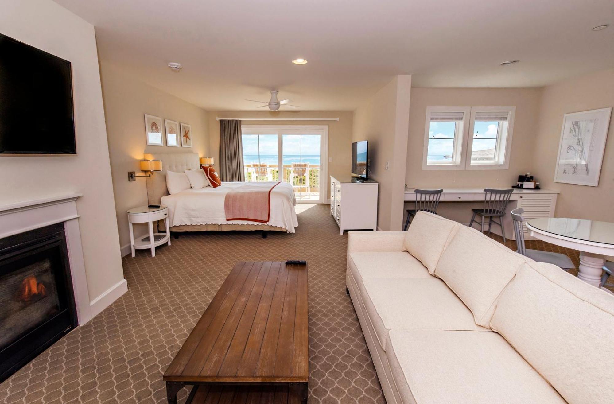 Resort The Sanderling Duck