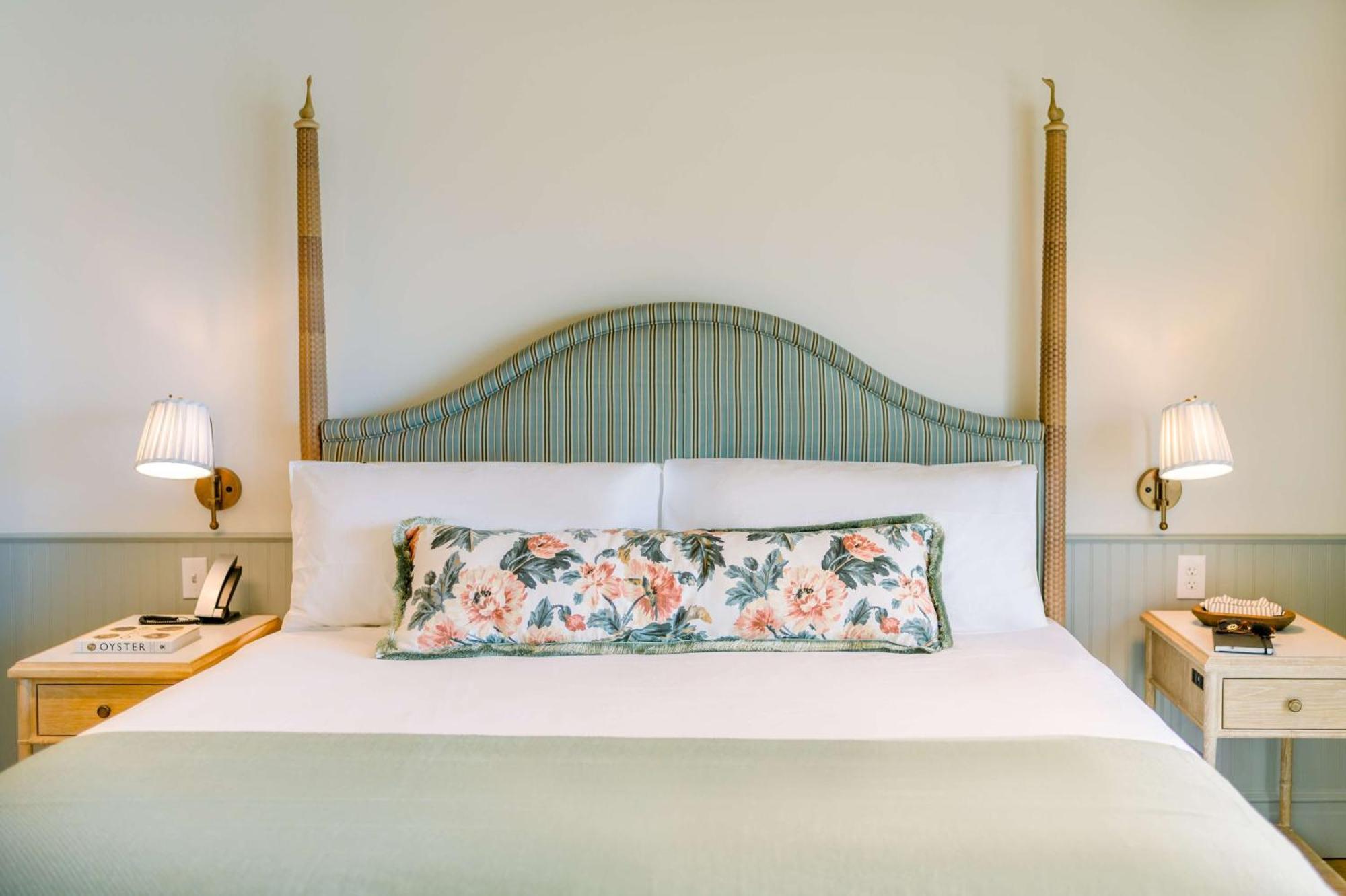 The Sanderling 4* Duck