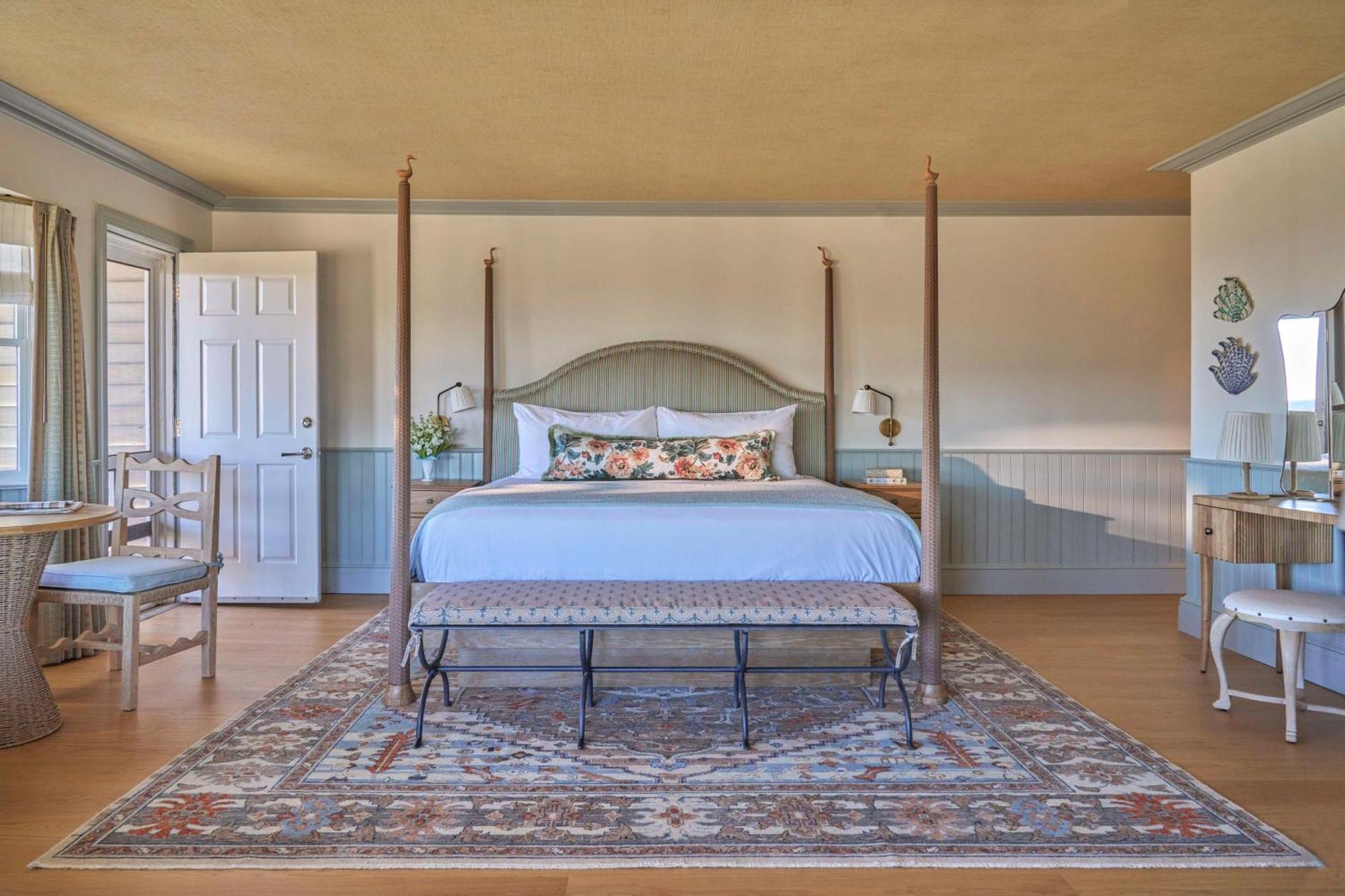 Resort The Sanderling